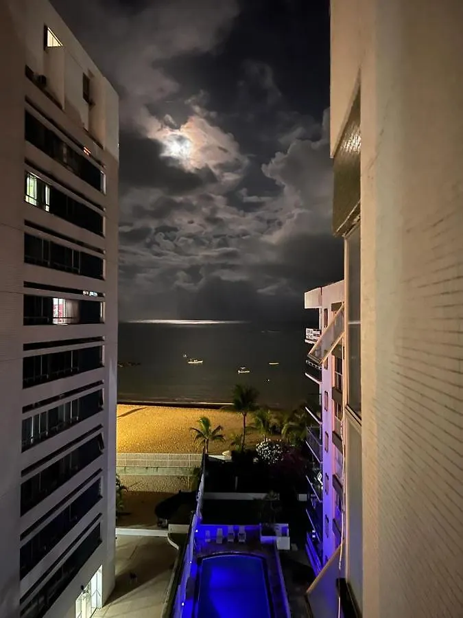 Apto 3 Quartos Pe Na Areia Prox De Recife Brasil